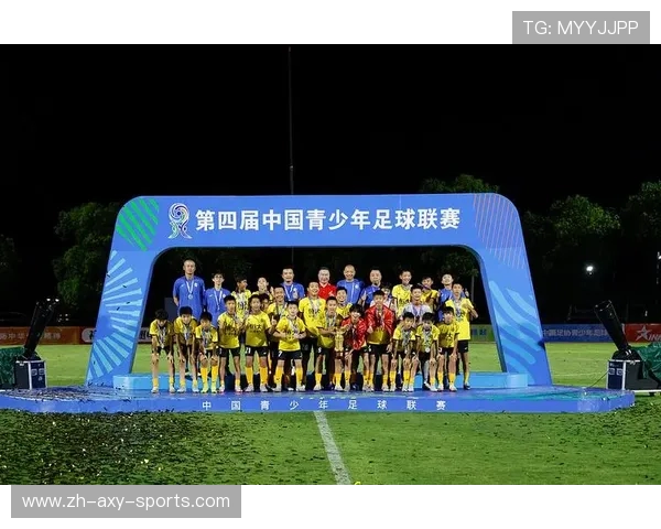 打造顶级足球俱乐部的成功之路 从青训体系到全球品牌建设