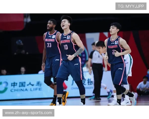 广州篮球队反击战术解析:深度剖析球队战术与球员配合的成功秘诀 广州篮球队反击战术解析:深度剖析球队战术与球员配合的成功秘诀