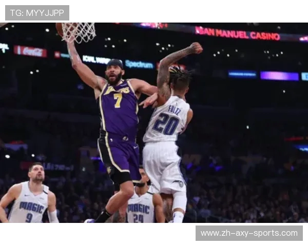 佐加顿与克鲁日激战正酣谁能在这场较量中笑到最后